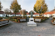 Filename=MargrietVanDeLaer20111116g1280A.jpg
Filesize=1169KiB
Dimensions=1280x853
Date added=Jan 04, 2012 MargrietVanDeLaer20111116g1280A.jpg